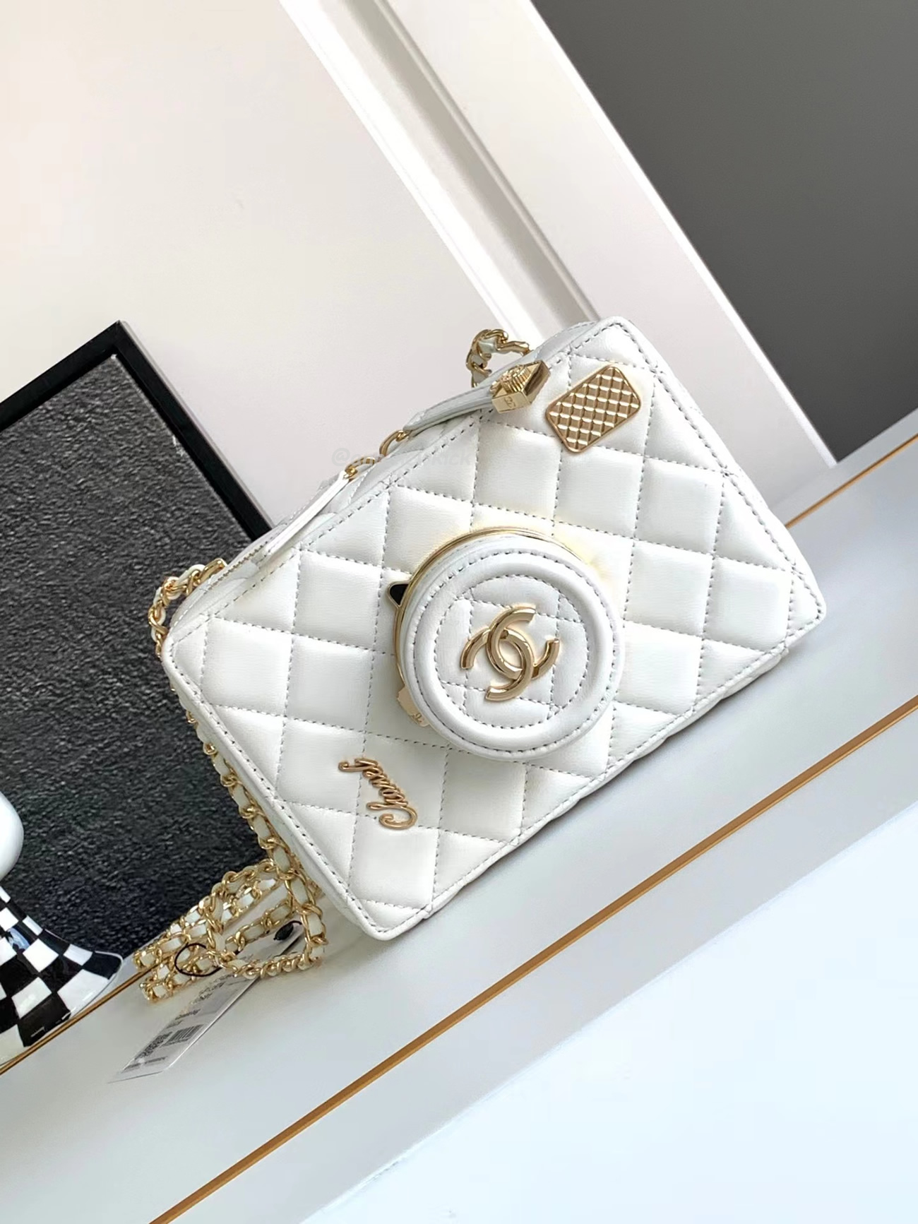 Chanel Camera Bag Lambskin White As4817 B16255 10601 (3) - newkick.cc